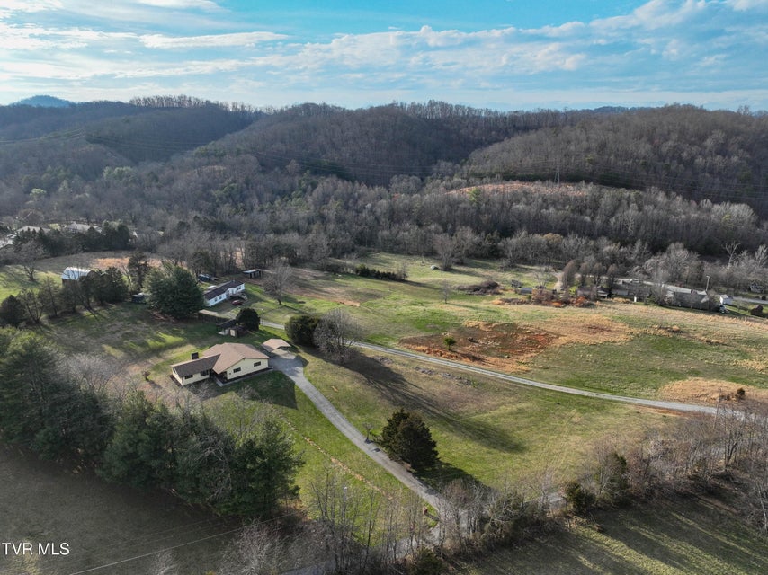 Photo #48: 805 Clairmont Road