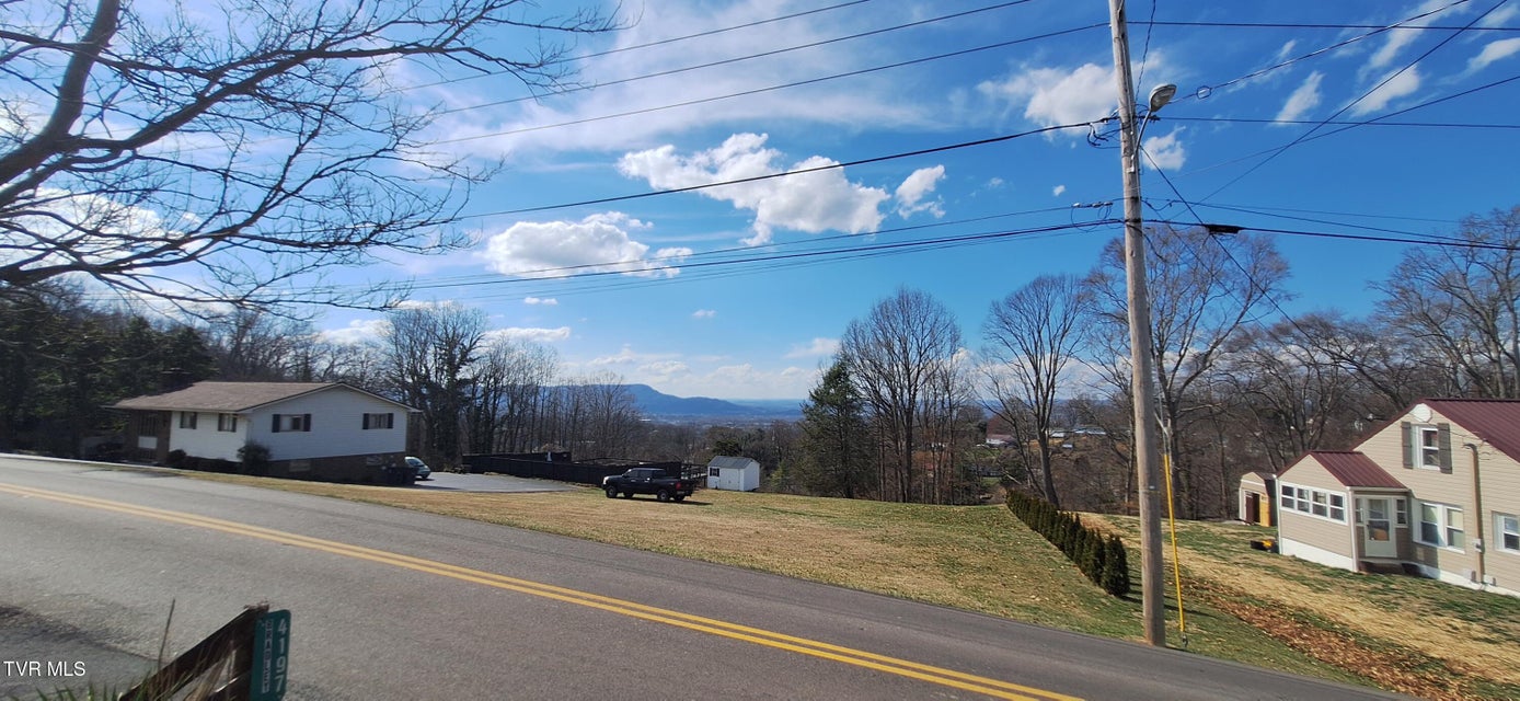 Photo #46: 4197 Skyland Drive