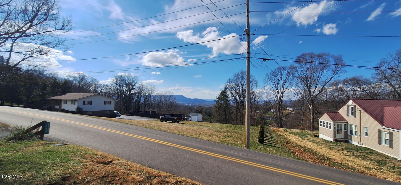 Photo #48: 4197 Skyland Drive