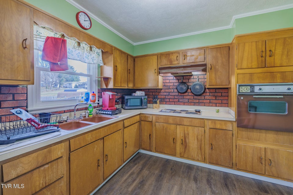 Photo #5: 1809 Duke Street