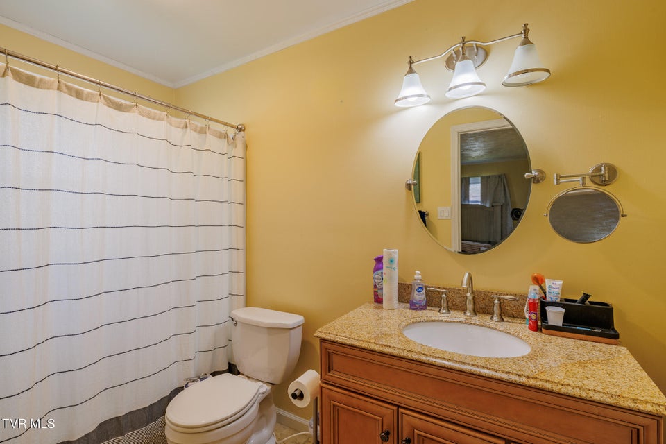 Photo #15: 1809 Duke Street