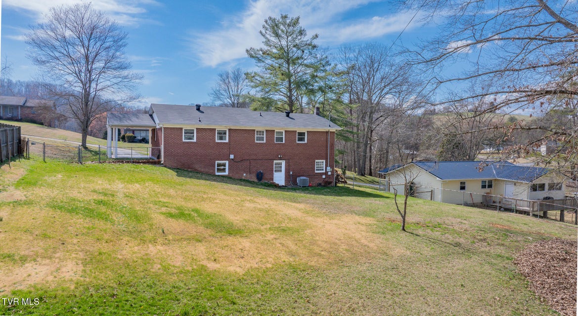 Photo #25: 1809 Duke Street