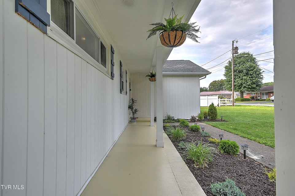 Photo #4: 315 Liberty Avenue