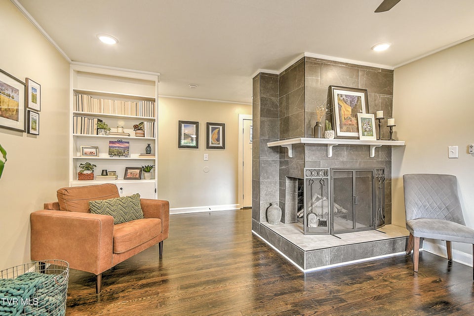 Photo #15: 315 Liberty Avenue