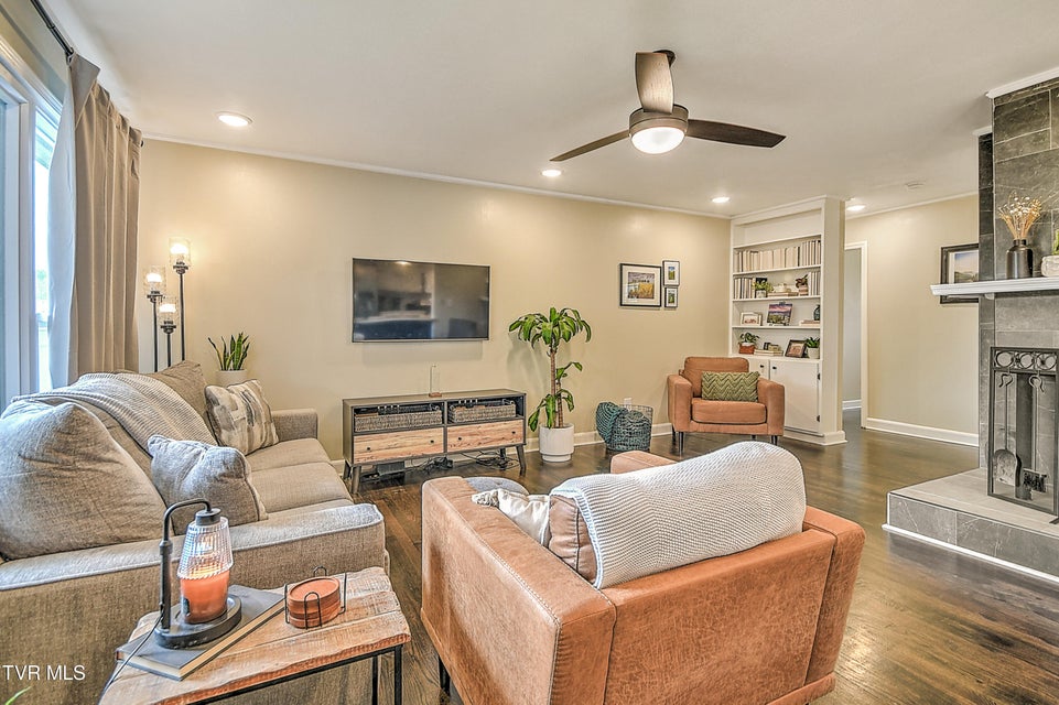 Photo #18: 315 Liberty Avenue