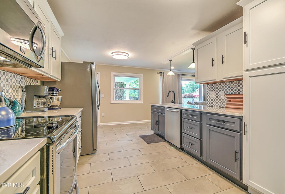 Photo #30: 315 Liberty Avenue