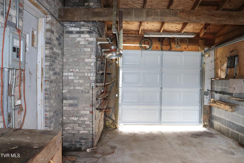 Photo #37: 324 Ocoonita Road