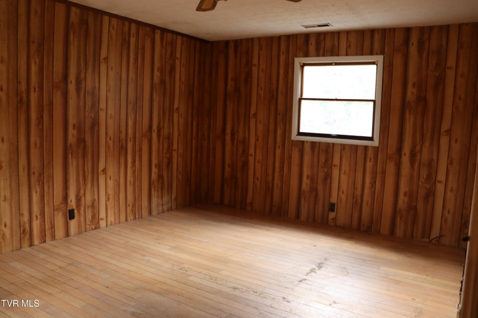 Photo #26: 324 Ocoonita Road