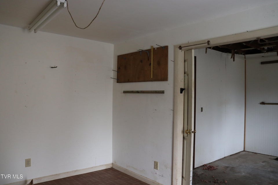 Photo #31: 324 Ocoonita Road