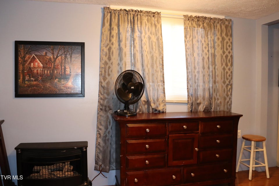 Photo #31: 127 Brown Street