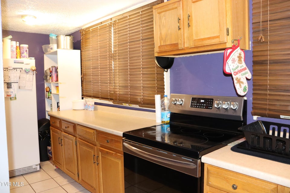 Photo #21: 127 Brown Street