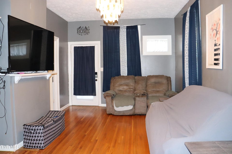 Photo #4: 127 Brown Street