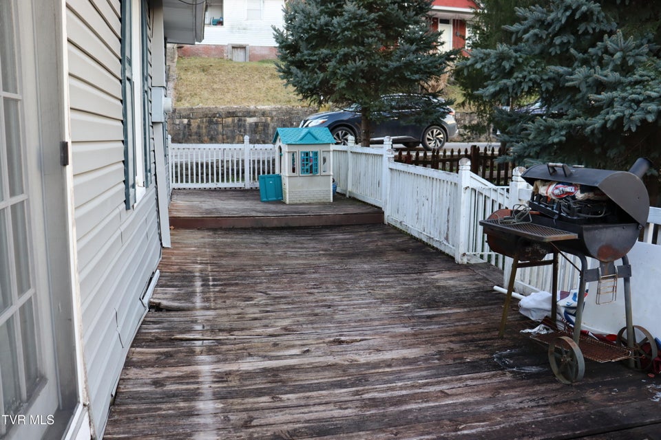 Photo #56: 127 Brown Street