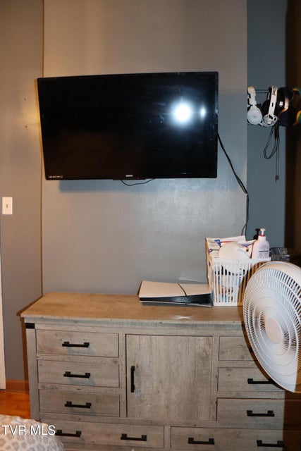 Photo #14: 127 Brown Street