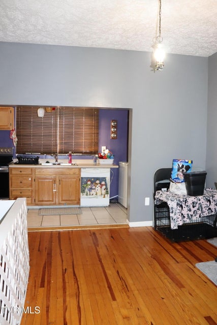 Photo #19: 127 Brown Street