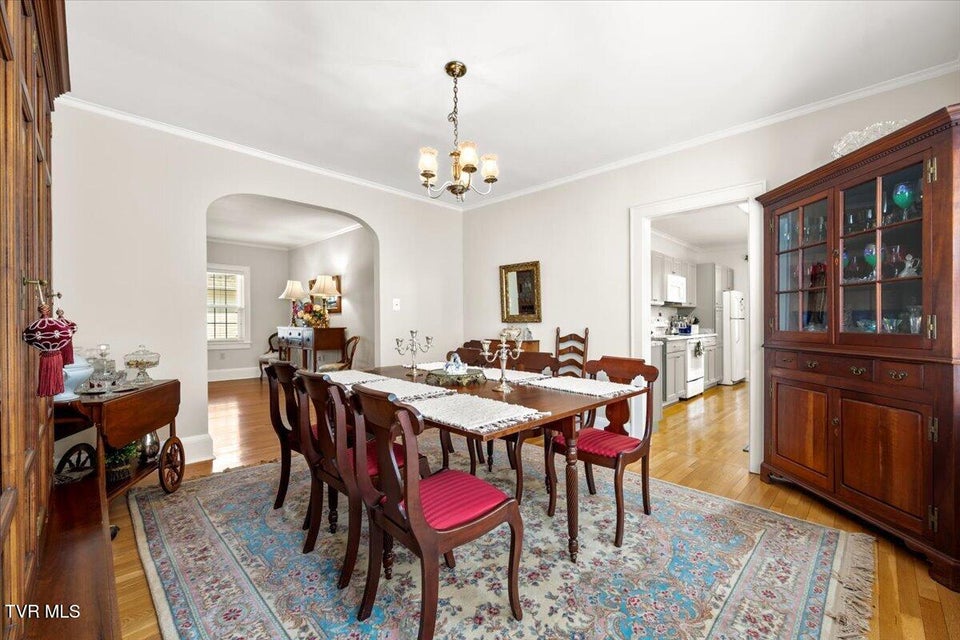 Photo #22: 108 Valley Street