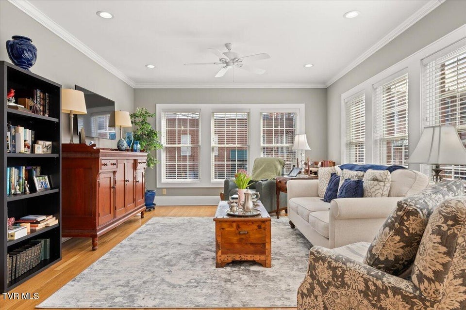 Photo #45: 108 Valley Street