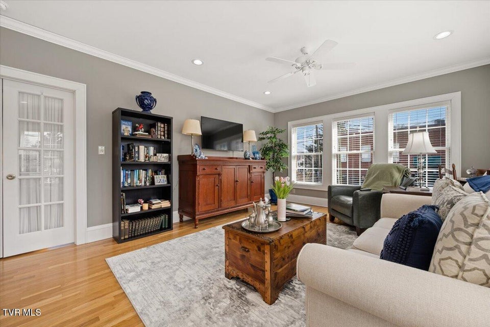 Photo #46: 108 Valley Street