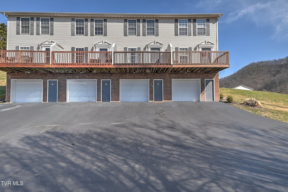 Photo #3: 112 Winners Circle