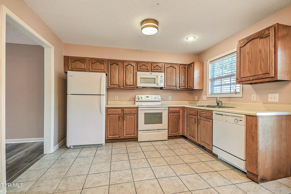 Photo #12: 112 Winners Circle