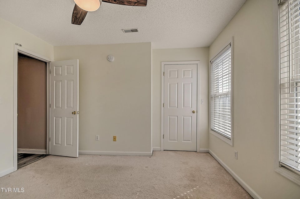 Photo #23: 112 Winners Circle