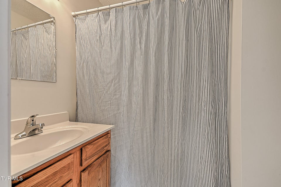 Photo #25: 112 Winners Circle