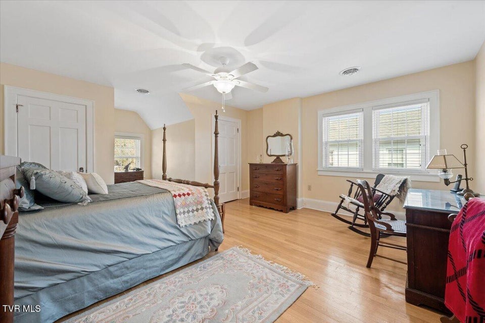 Photo #55: 108 Valley Street