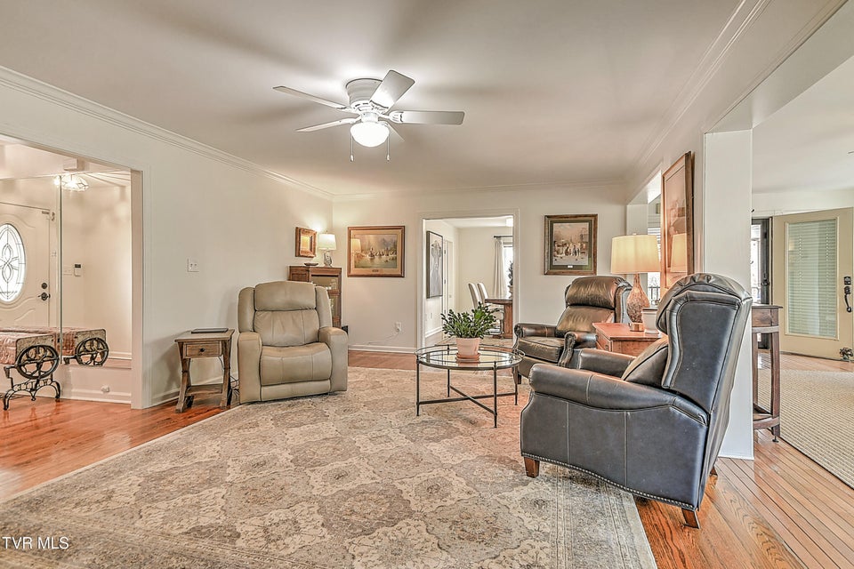 Photo #4: 113 Fox Hall Circle