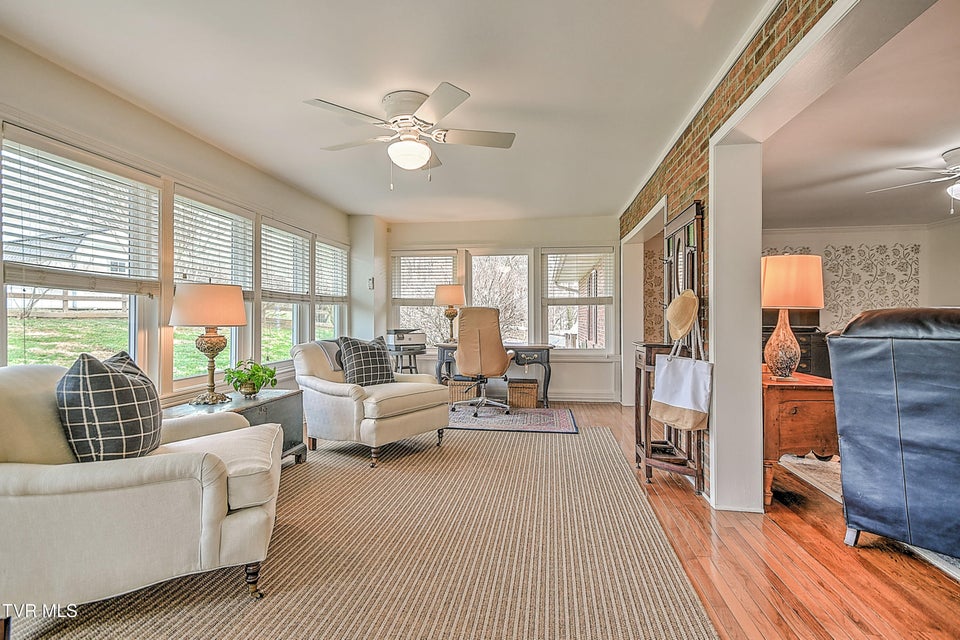 Photo #10: 113 Fox Hall Circle