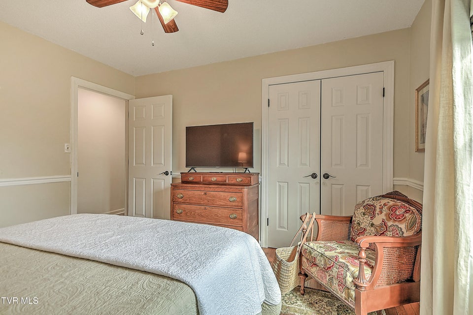 Photo #35: 113 Fox Hall Circle