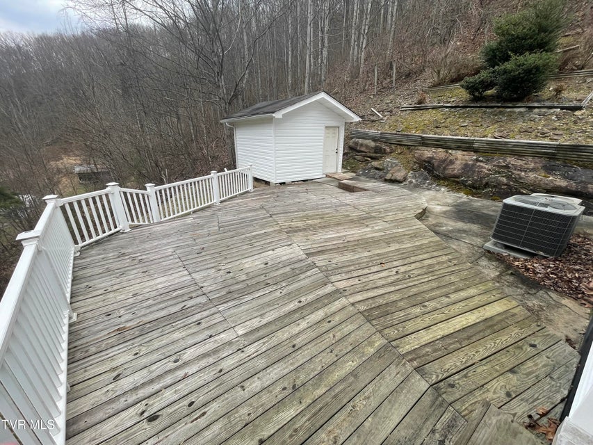 Photo #7: 1977 Combs Ridge Road