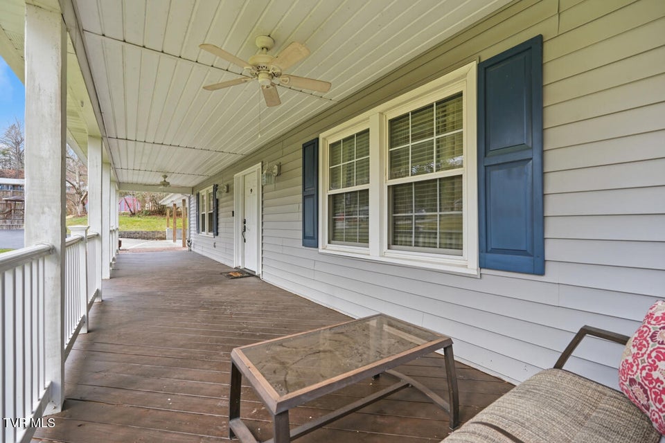 Photo #5: 308 Grant Avenue