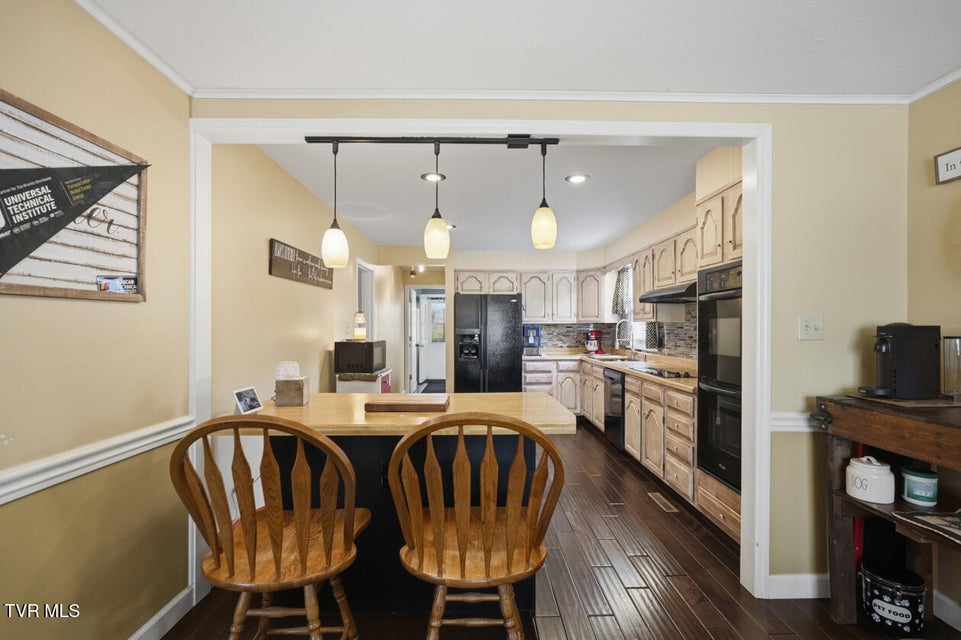 Photo #11: 308 Grant Avenue