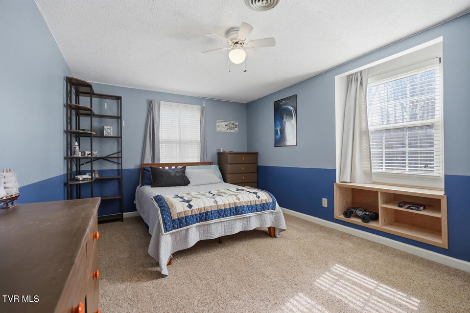 Photo #17: 308 Grant Avenue