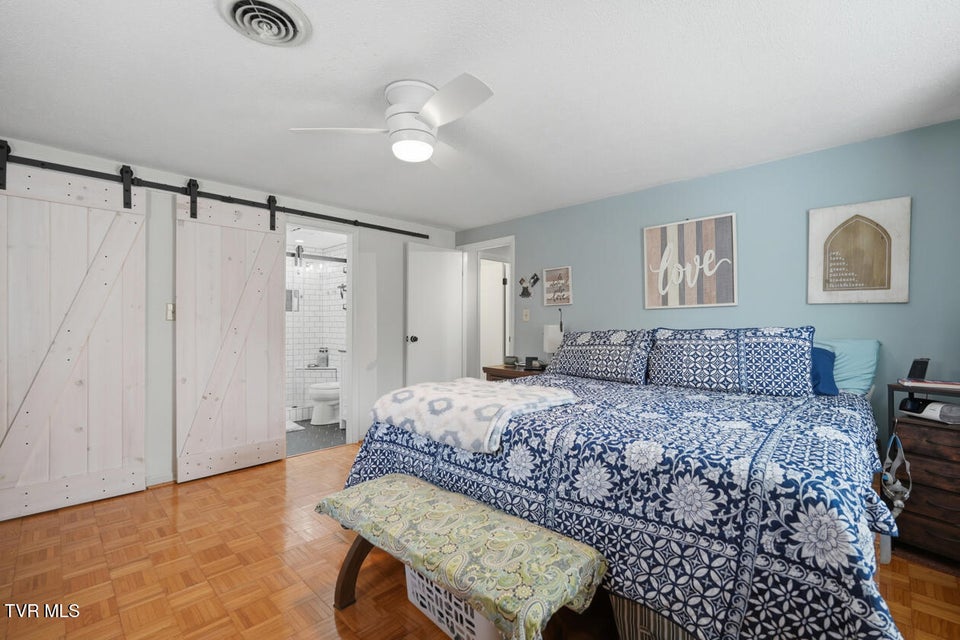 Photo #20: 308 Grant Avenue