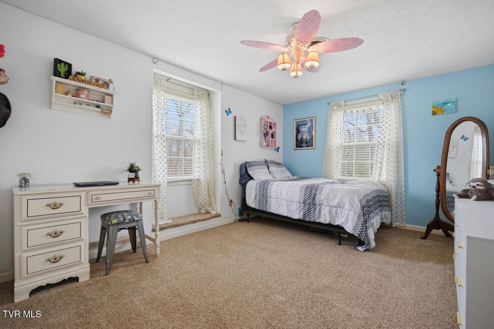 Photo #32: 308 Grant Avenue