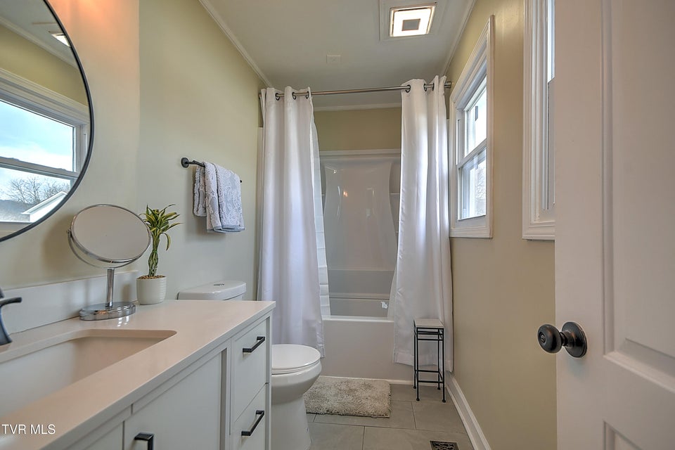 Photo #32: 315 Liberty Avenue