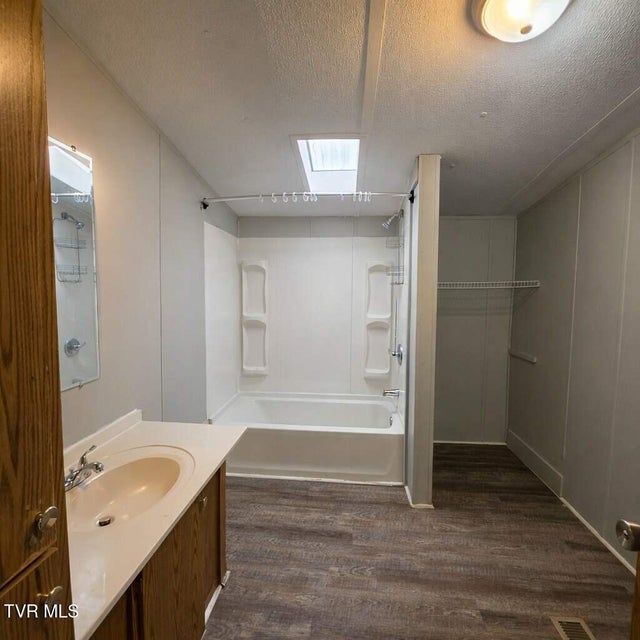 Photo #11: 91 Old Mine Road