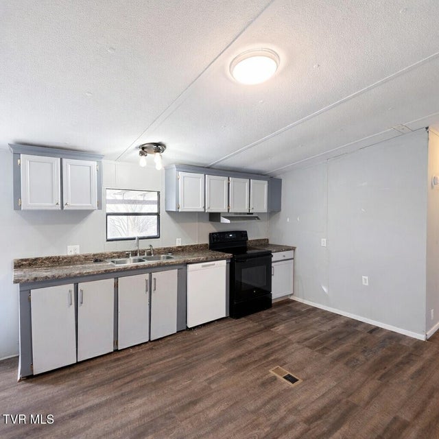 Photo #6: 91 Old Mine Road