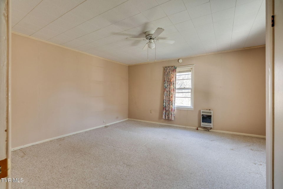 Photo #12: 1343 Piney Flats Road