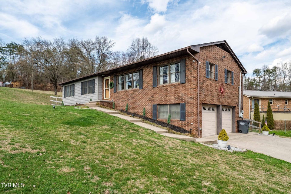 Photo #2: 1201 Bermuda Drive