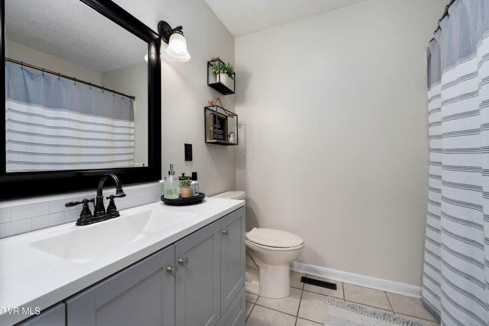 Photo #26: 1201 Bermuda Drive