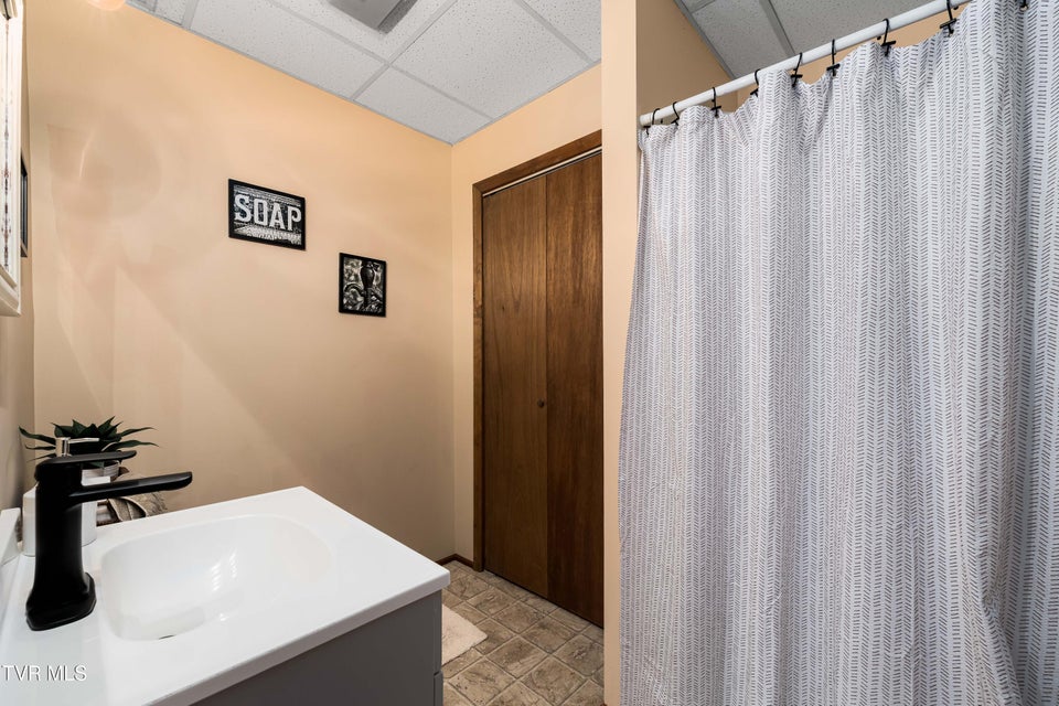 Photo #30: 1201 Bermuda Drive