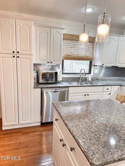 Photo #26: 338 Chalet Drive