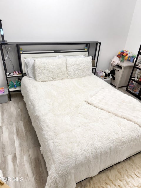 Photo #37: 338 Chalet Drive