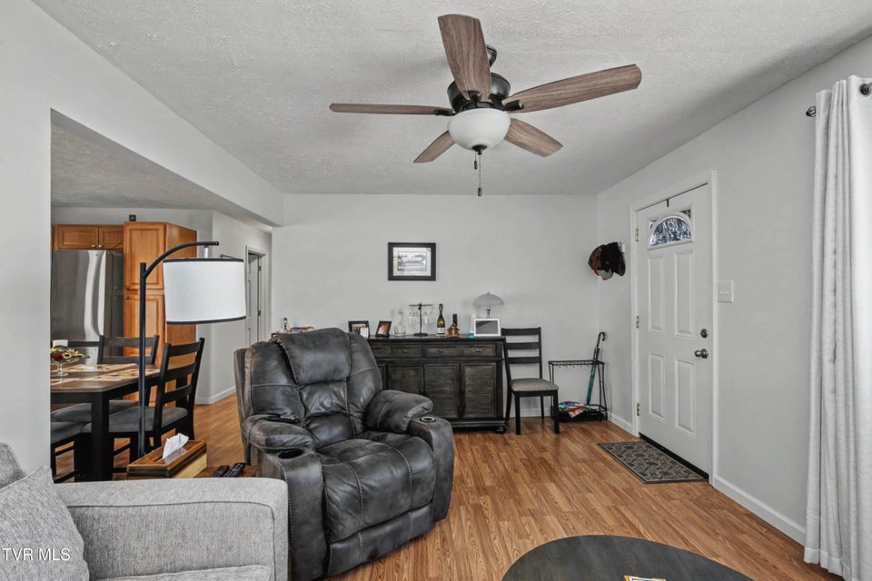 Photo #6: 153 Pinnacle Drive