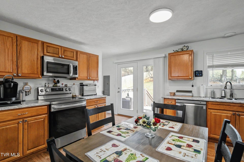 Photo #8: 153 Pinnacle Drive