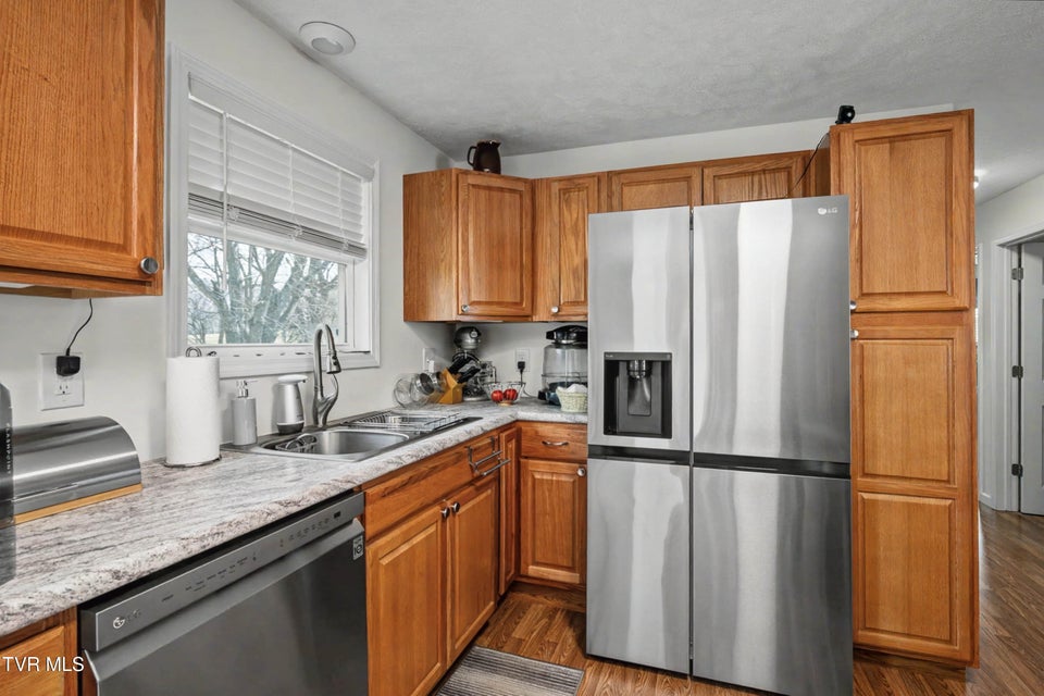 Photo #11: 153 Pinnacle Drive