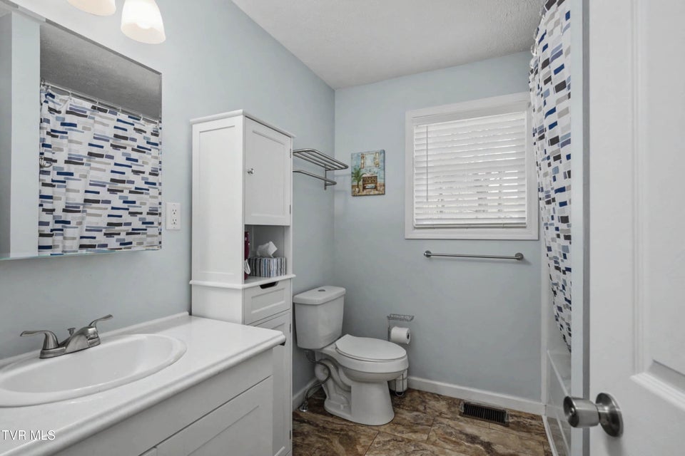 Photo #13: 153 Pinnacle Drive