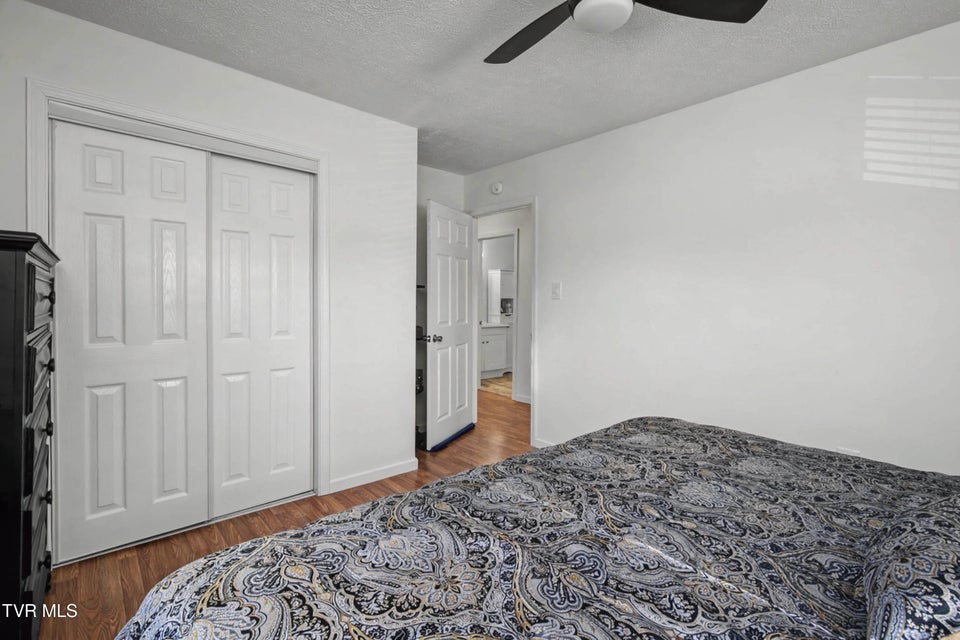 Photo #18: 153 Pinnacle Drive